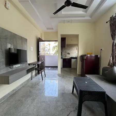 Cozy Room 1Bhk With Lift 201